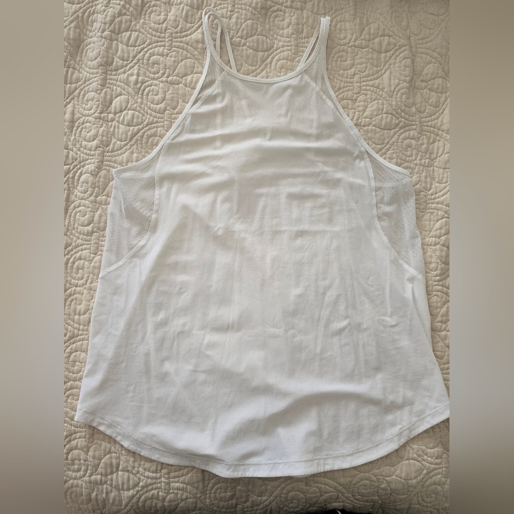Lululemon top